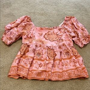 Absolutely adorable Easel Pink and Orange Floral Blouse. EUC. Size Small
